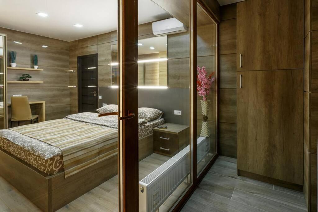 City Center. Panoramic Windows. Fireplace. Chişinǎu Buitenkant foto