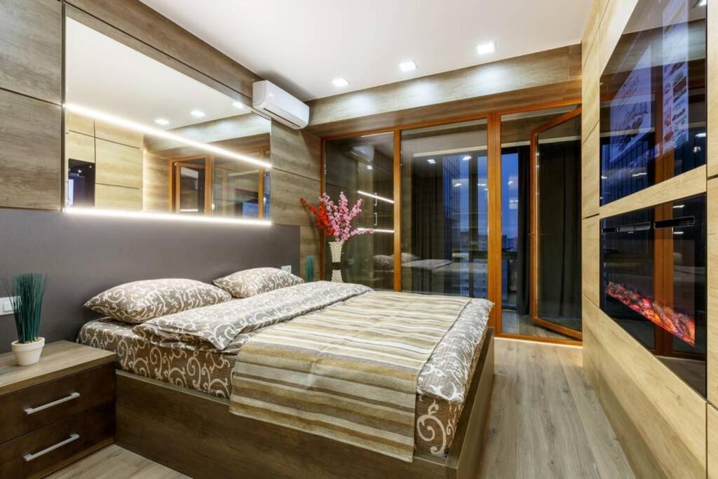 City Center. Panoramic Windows. Fireplace. Chişinǎu Buitenkant foto