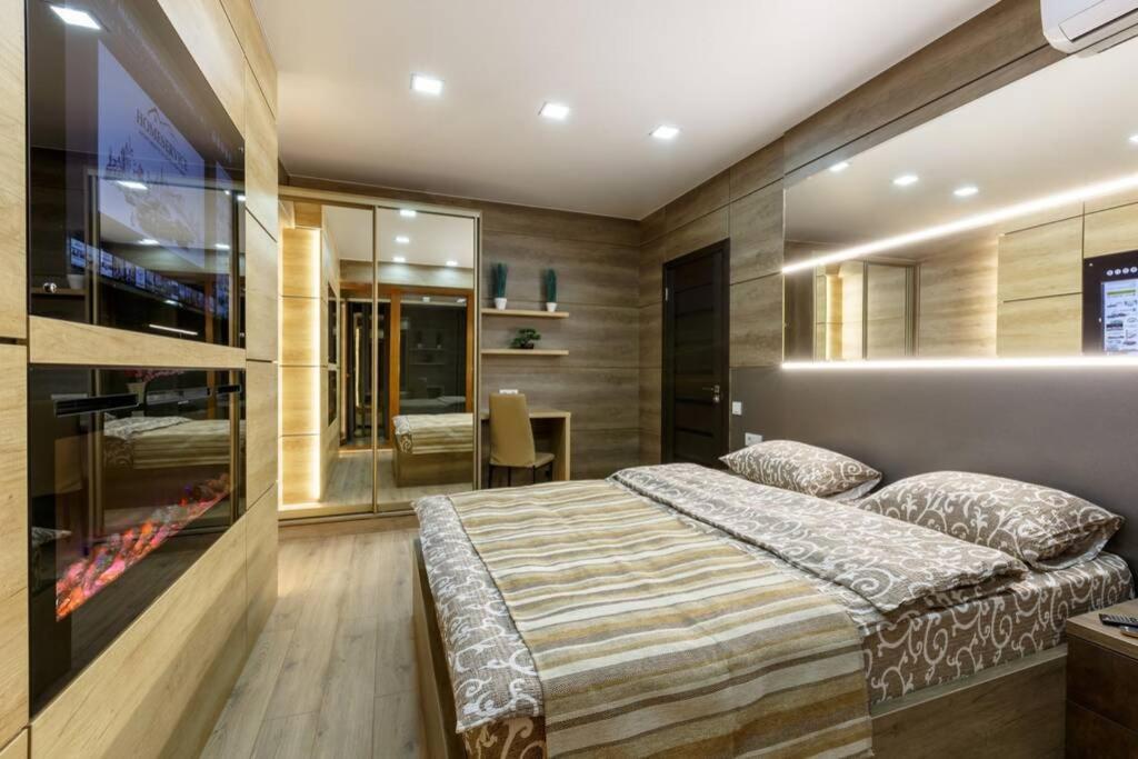 City Center. Panoramic Windows. Fireplace. Chişinǎu Buitenkant foto