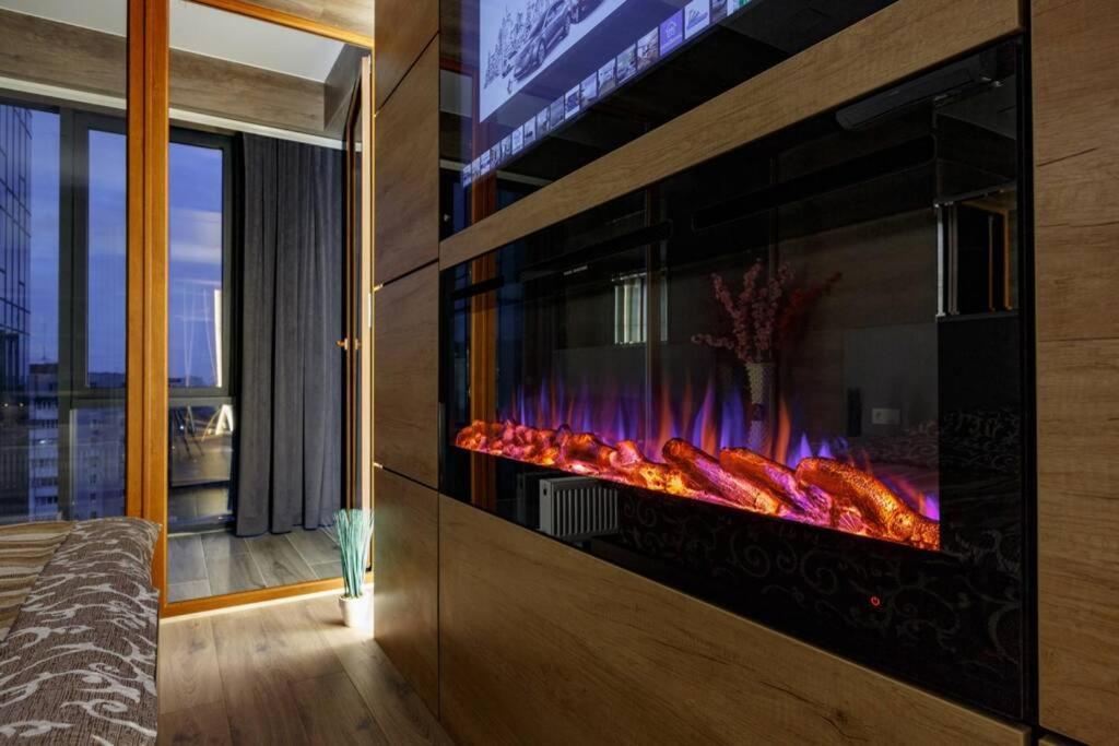 City Center. Panoramic Windows. Fireplace. Chişinǎu Buitenkant foto